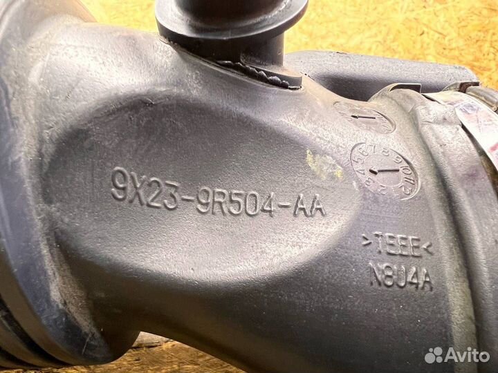 Патрубок воздушного фильтра Jaguar XF 5.0 09-15