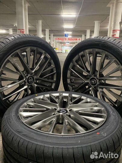 Колеса в сборе на Toyota Camry R18