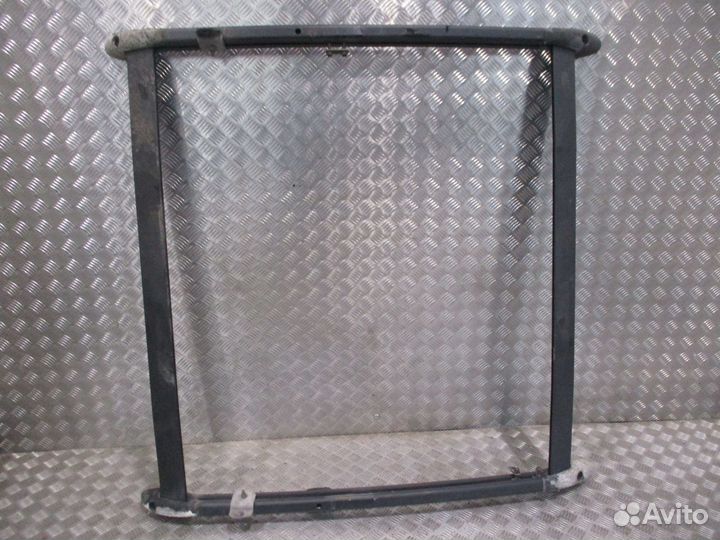 Кронштейн верхнего спойлера Scania 1408241