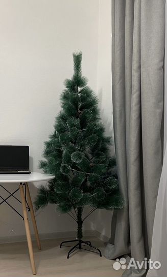 Елка искусственная