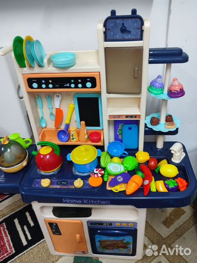 Детские игрушки кухня