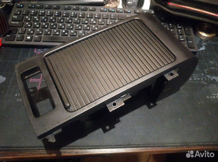 Шторка подстаканника BMW X5 (E53)