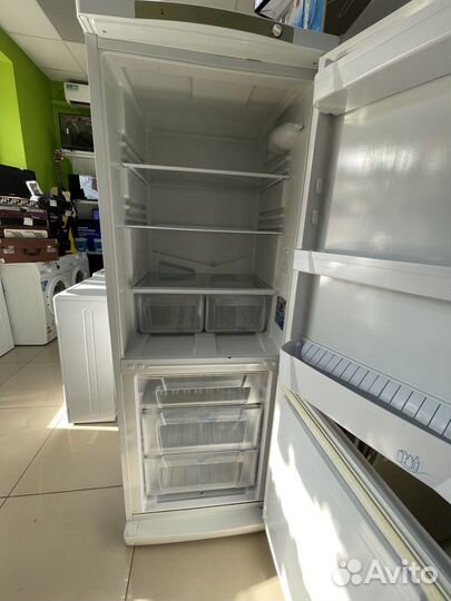 Холодильник indesit