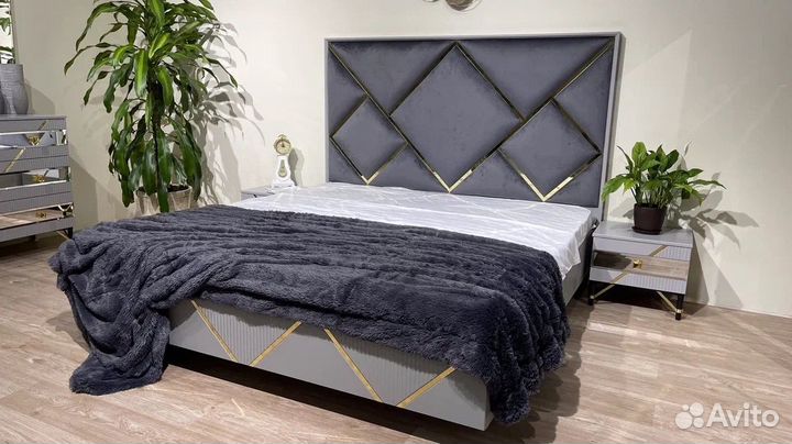 Кровать двухспальная