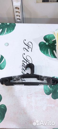 Вешалки плечики