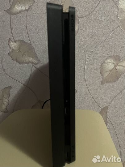 Sony PS4 Slim 1Tb