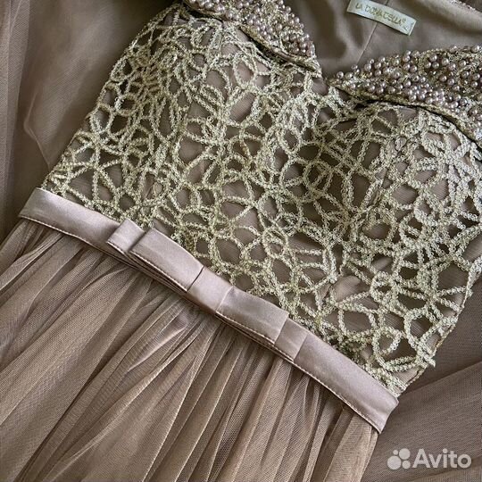 Вечернее платье в пол 42-44