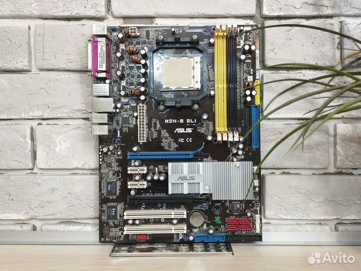 AM2 Asus M2N-E SLI (4xDDR2, для Athlon 64X2)
