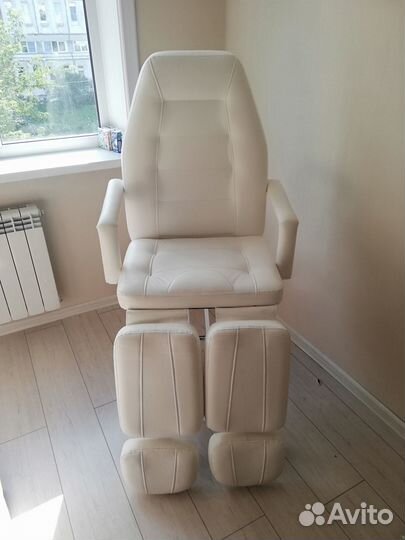 Педикюрное кресло