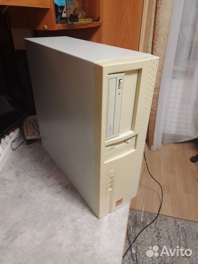 Системный блок, ретро pentium III