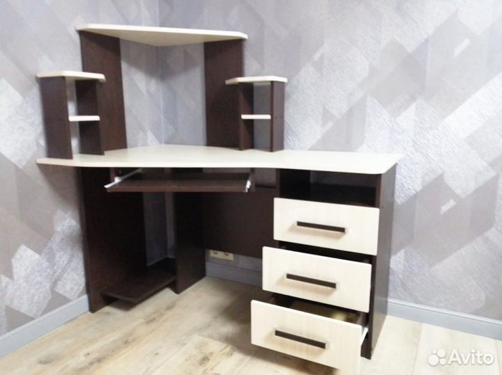 Стол компьютерный каспер Венге/Лоредо