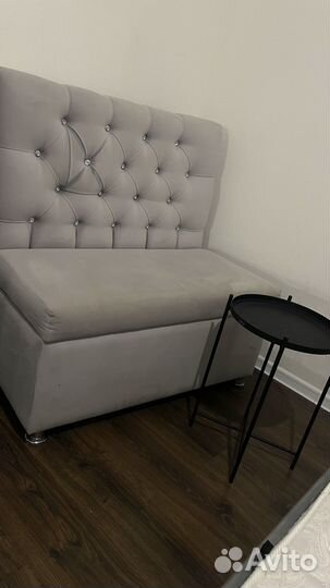 Диван для салона красоты