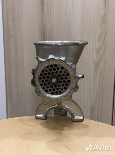 Мясорубка чугунная СССР