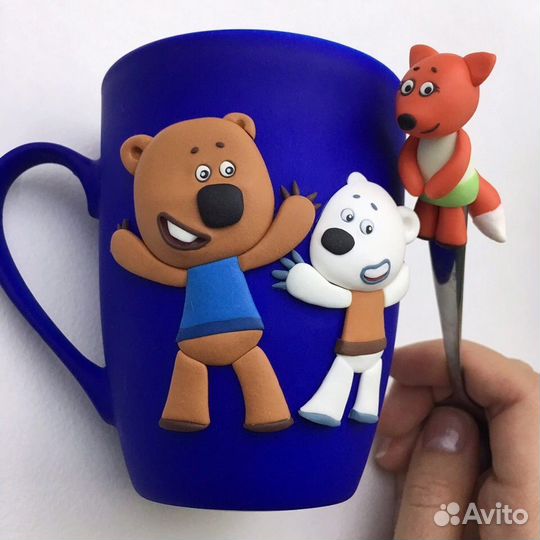 Кружка с декором из полимерной глины на подарок