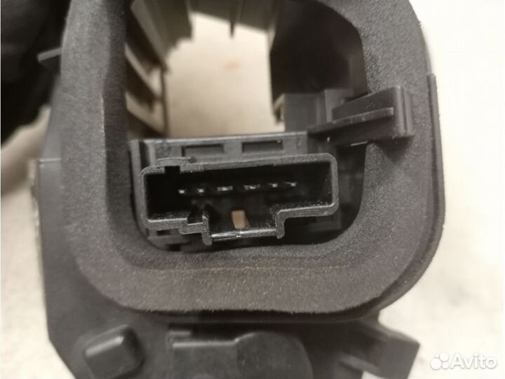 Плата фонаря заднего citroen C4(ceдaн)