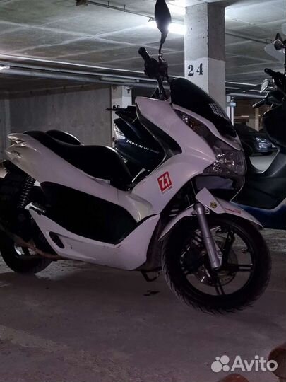 Honda pcx 125 (2012)