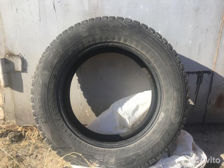 Nokian Tyres Hakkapeliitta 4 225/65 R17