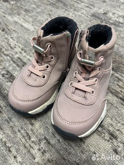 Ботинки для девочки 23р