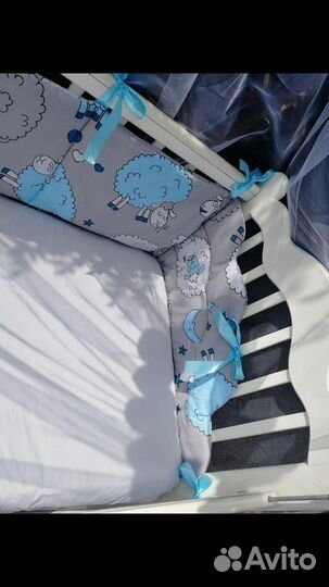 Бортики и балдахин новые