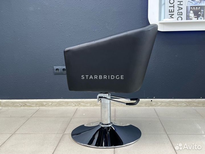Парикмахерское кресло