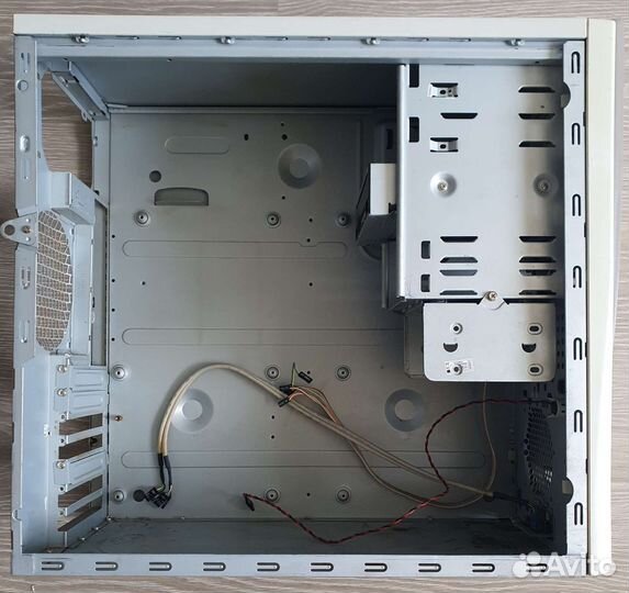 Корпус ATX InWin