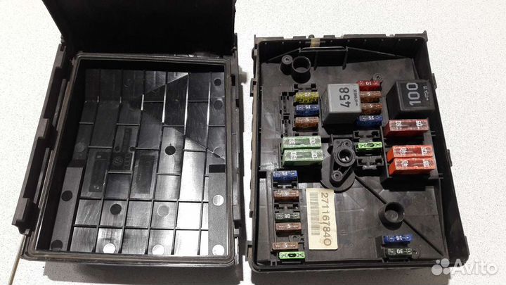 Блок предохранителей VW Golf Plus 05-14гvag