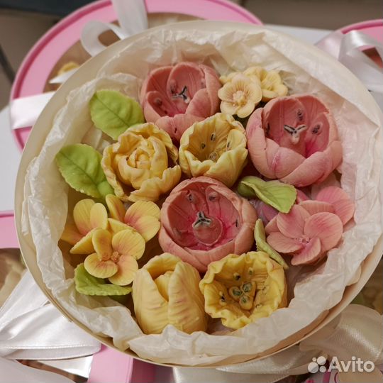 Букет с шоколадными тюльпанами