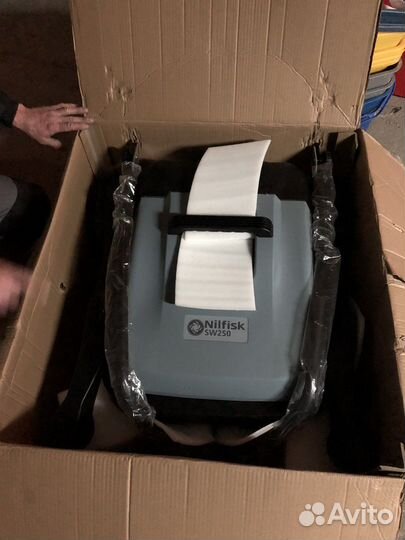 Подметальная машина nilfisk sw250