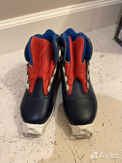 Лыжные ботинки детские размер 32