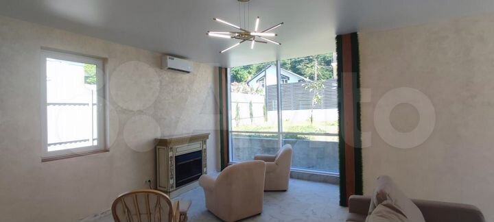 Дом 176 м² на участке 6 сот.