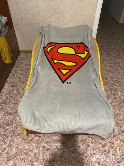 Детская кровать машинка