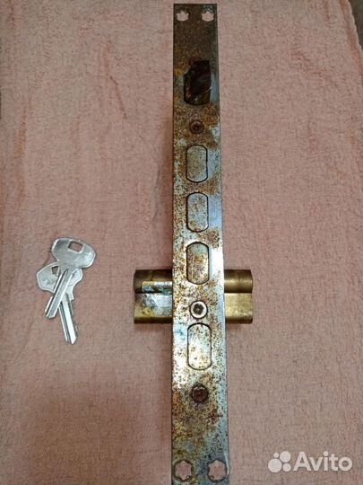 Дверной замок на китайскую дверь