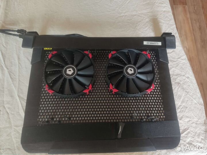 Подставка с охлаждением cooler master u3 plus