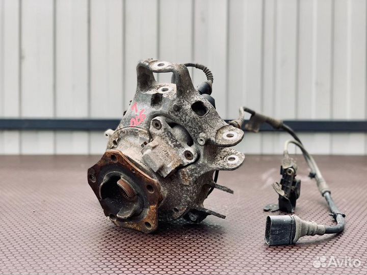 Поворотный кулак задний левый Porsche Panamera 970