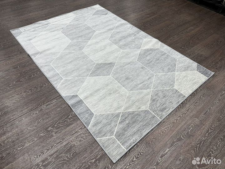 Ковер вискозный 1.6х2.3 Бельгия