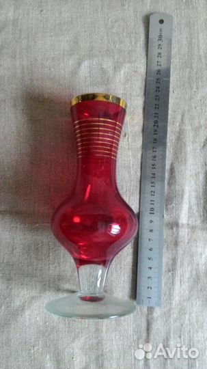 Антикварная ваза