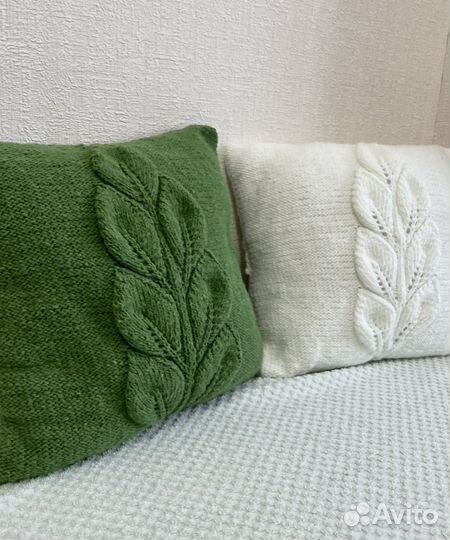 Декоративная вязаная наволочка