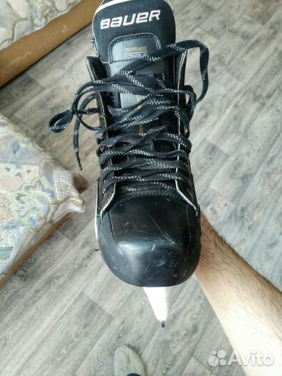 Коньки хоккейные bauer total one 7,5D