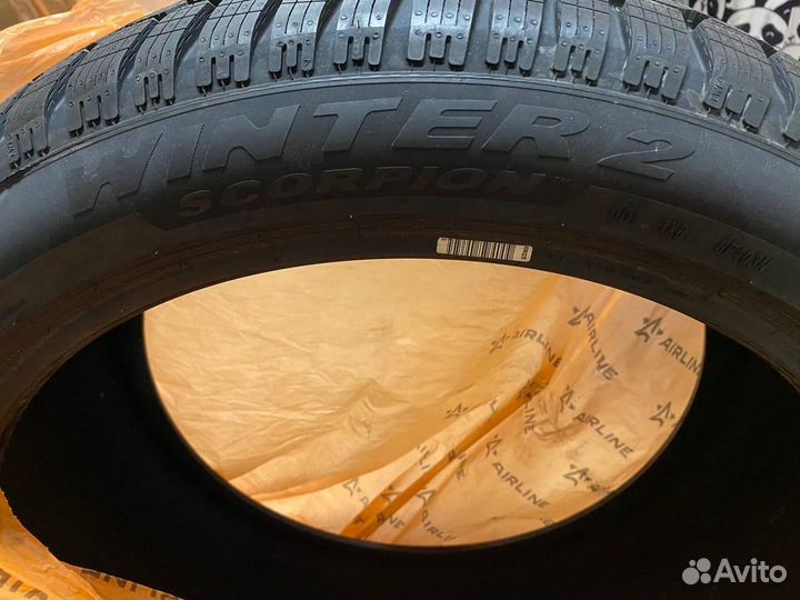 Pirelli Scorpion Winter 2 285/40 R22 110V