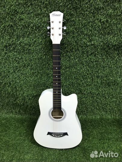Новая гитара Belucci 3820 белая
