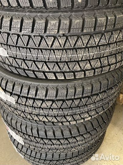 Bridgestone Blizzak DM-V3 225/60 R18 100S