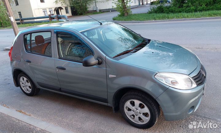 Renault Sandero 1.6 МТ, 2012, 150 000 км