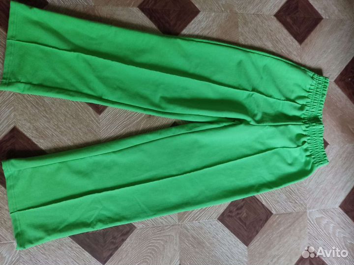 Спортивные костюм