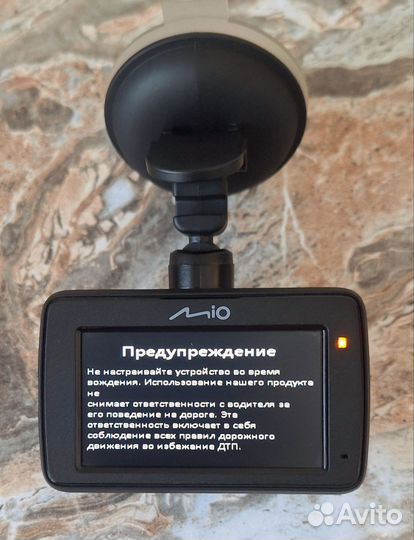 Видеорегистратор Mio MiVue 731