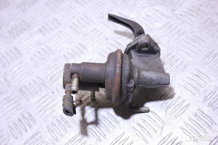 Насос топливный механический Mitsubishi Lancer 7