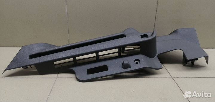 Направляющая шторки багажника Kuga 2008-2012