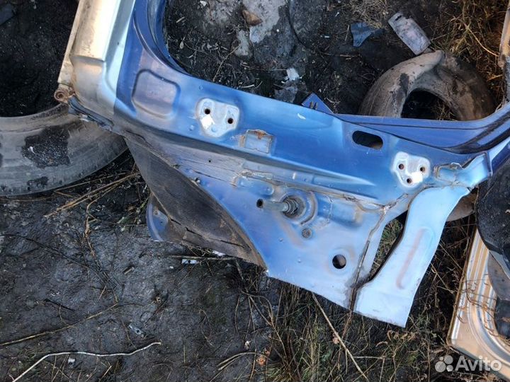 Крыло заднее правое Mitsubishi Pajero Sport K94