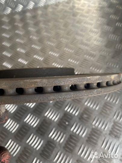 Тормозной диск задний Audi Q7 4M cvmd 2016