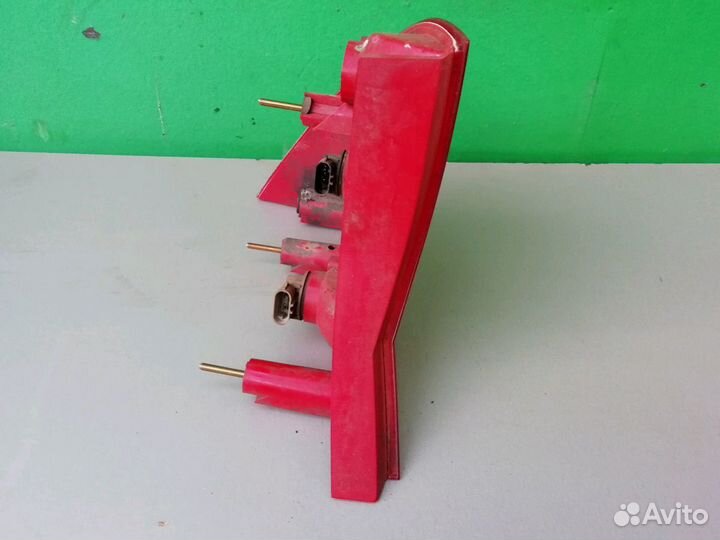 Фонарь задний правый Форд Фокус 1 USA