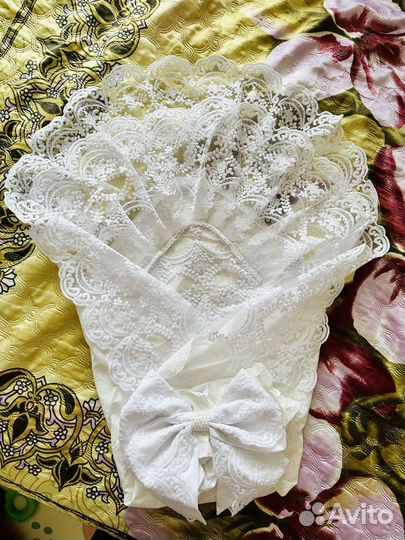 Уголок и бант на выписку